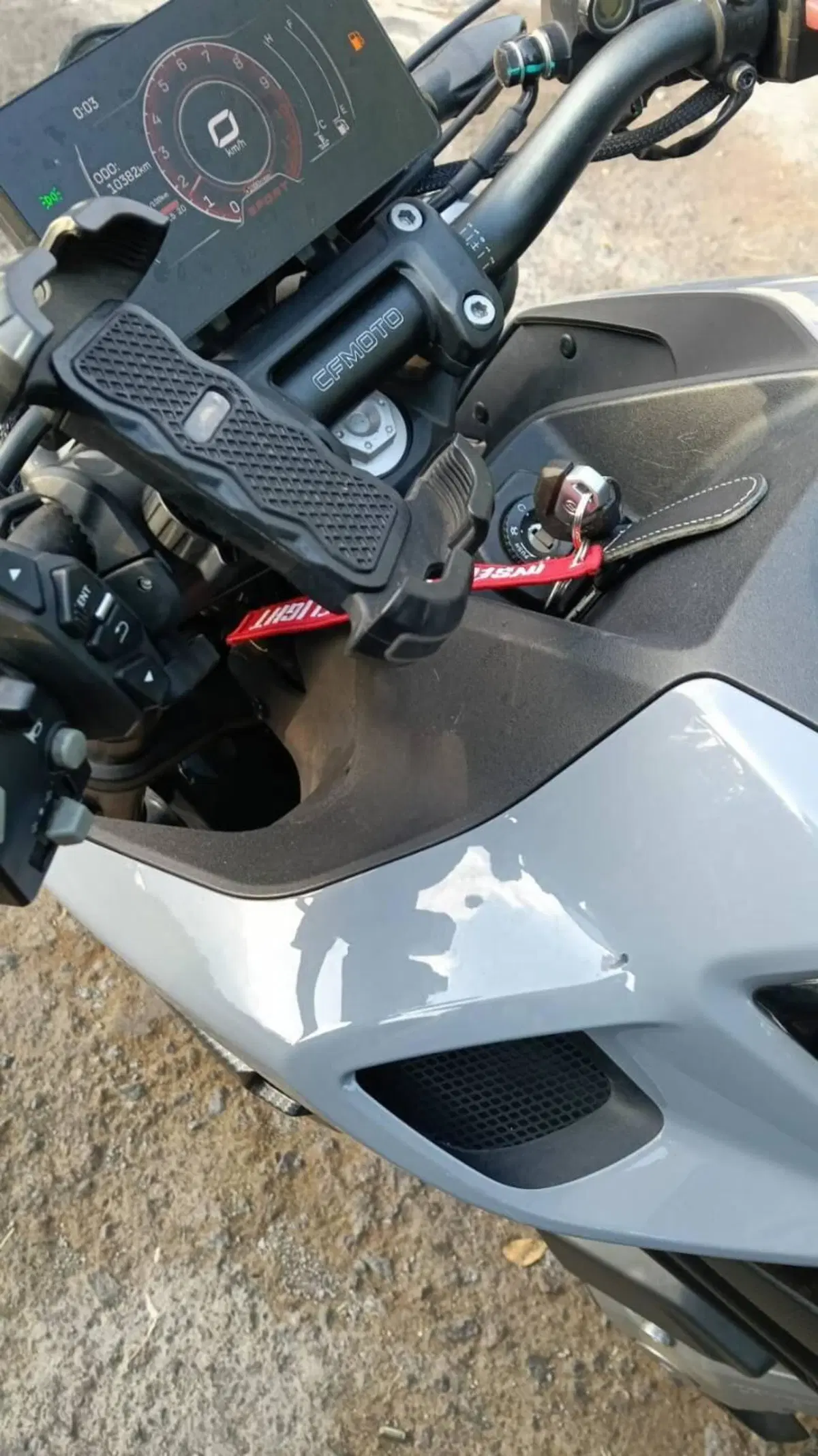 CFMOTO 300NK (2021 - 26) (10)