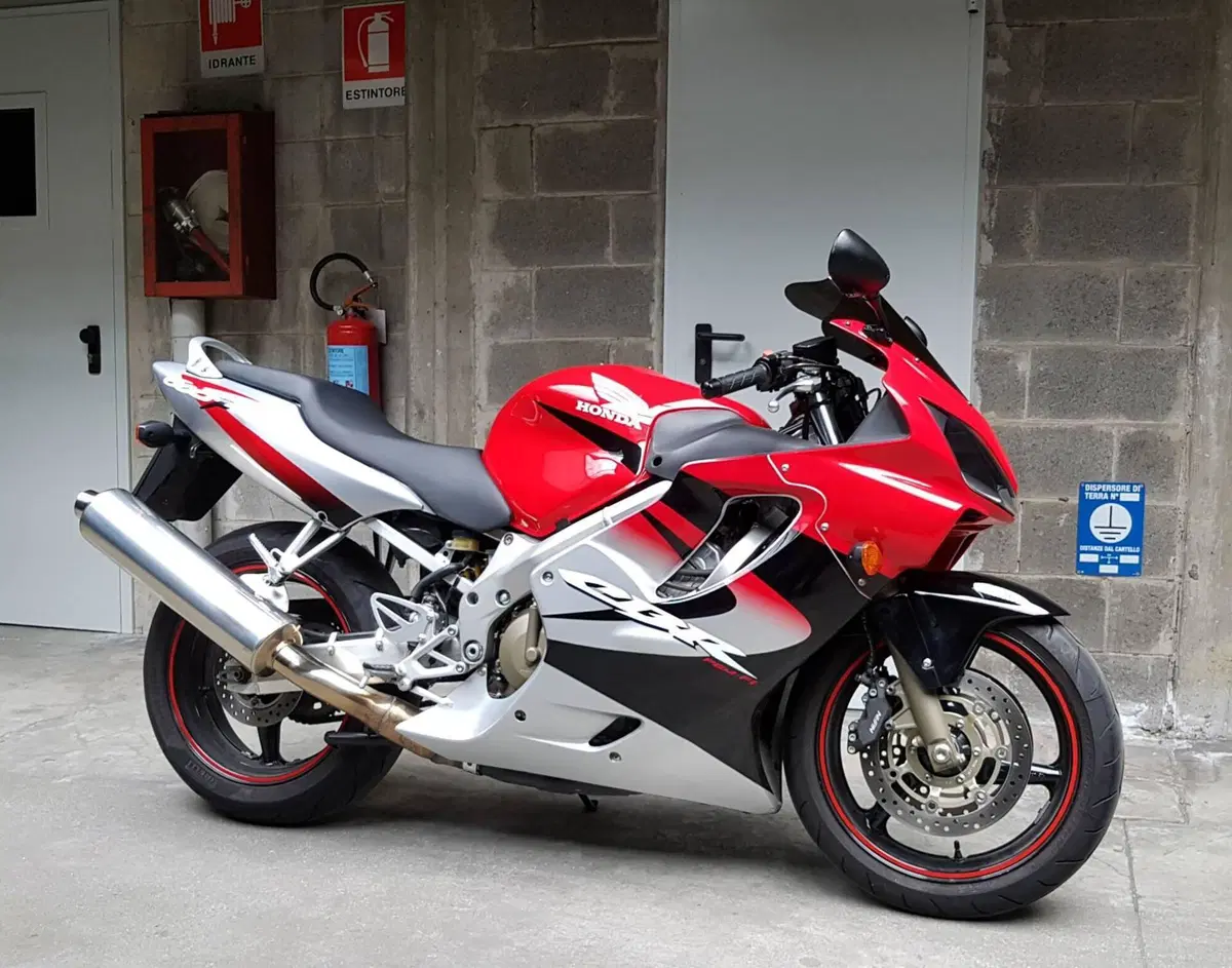 Honda CBR 600 F (2001 - 06)