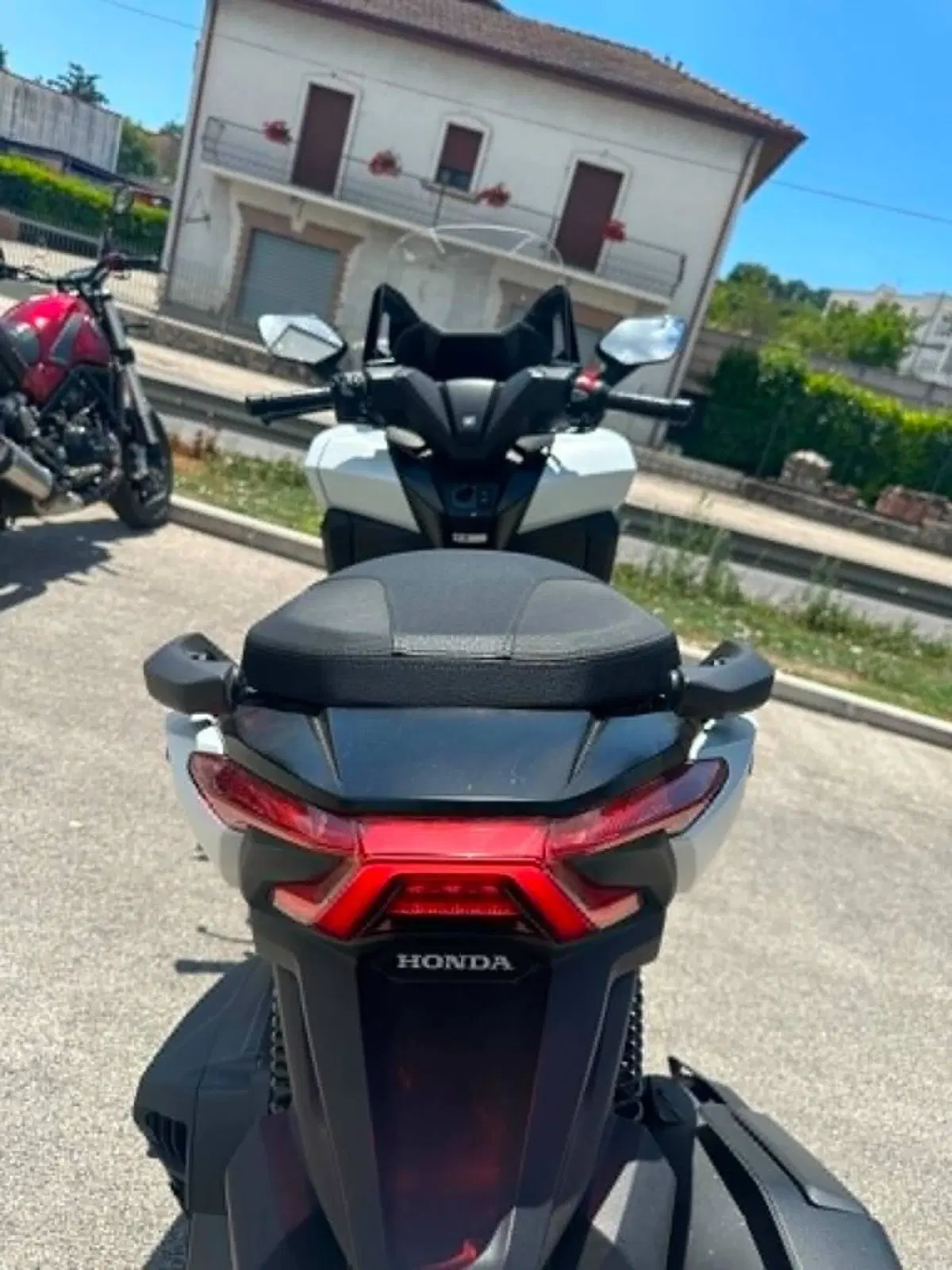 Honda Forza 350 (2025 - 26) (9)