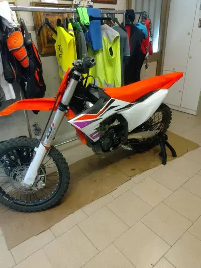 KTM 250 SX-F (2024) usata