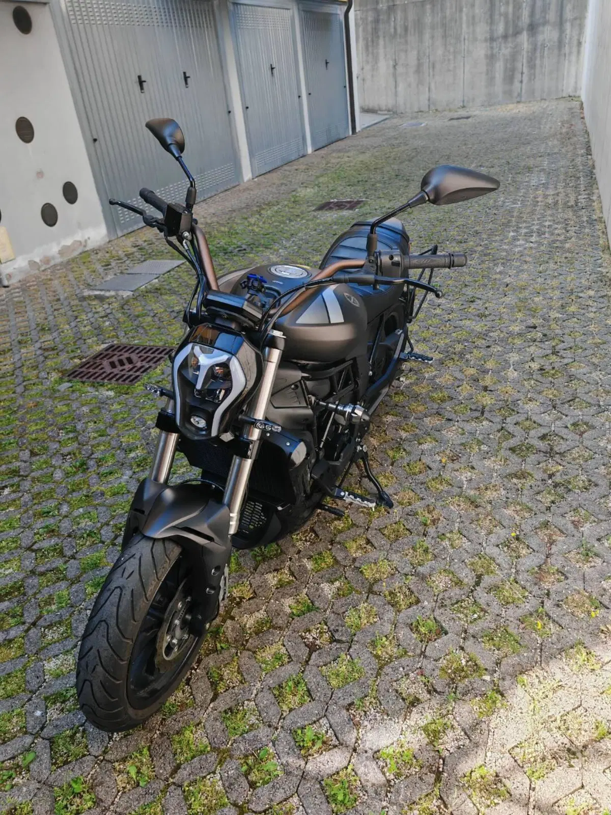 Benelli 502 C (2021 - 25) (9)