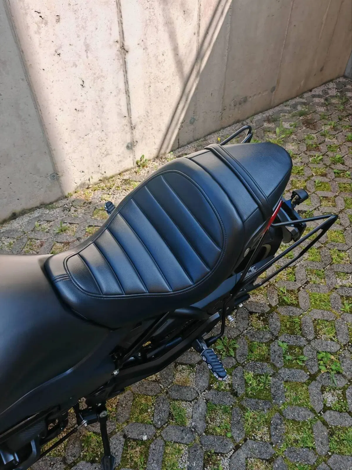 Benelli 502 C (2021 - 25) (13)