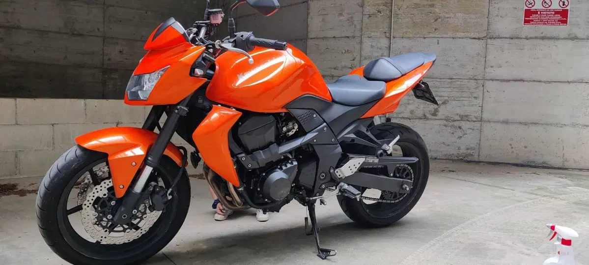 Kawasaki Z 750 (2007 - 14) (5)