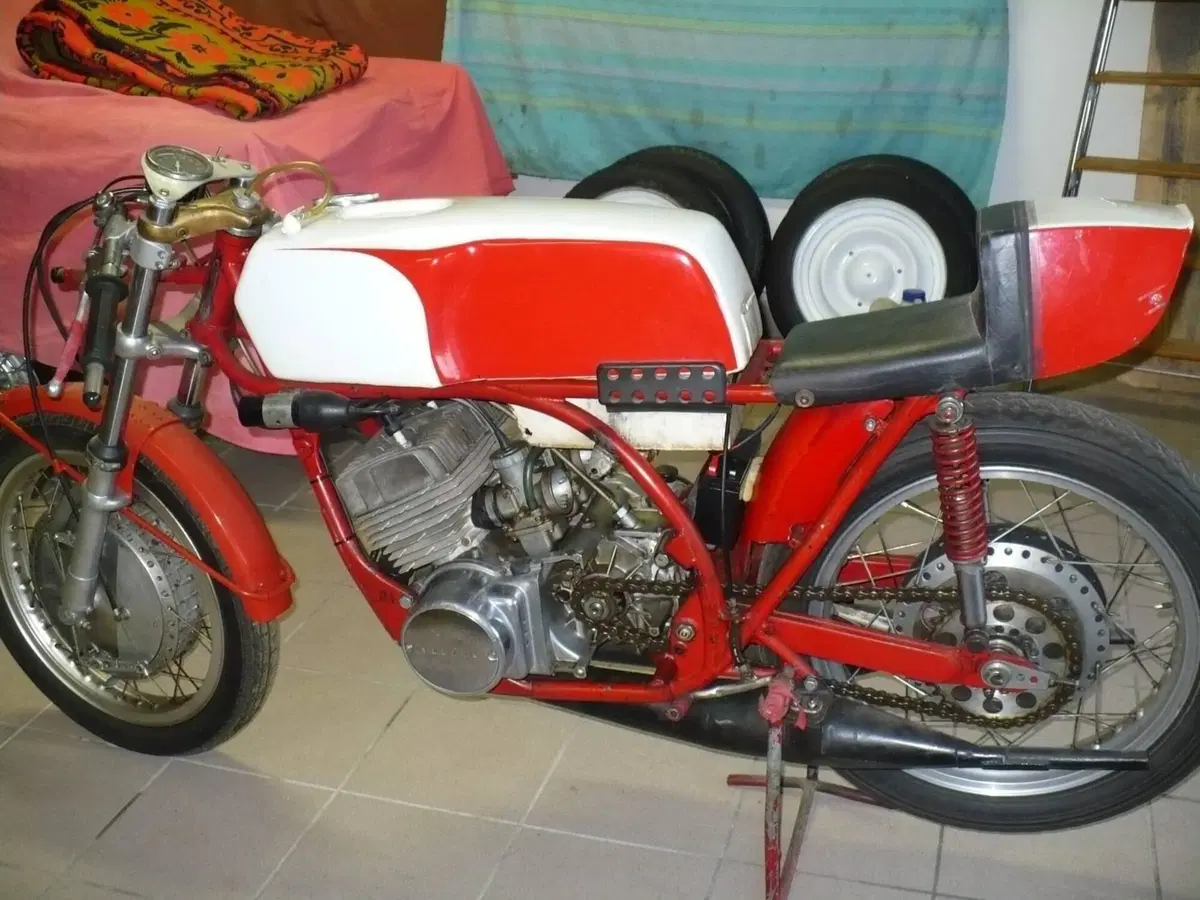 Yamaha TR2