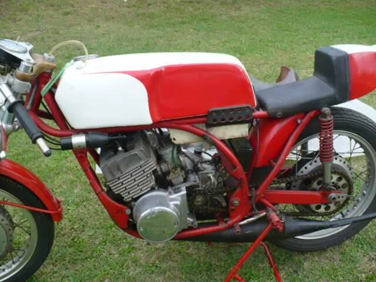 Yamaha TR2 (3)