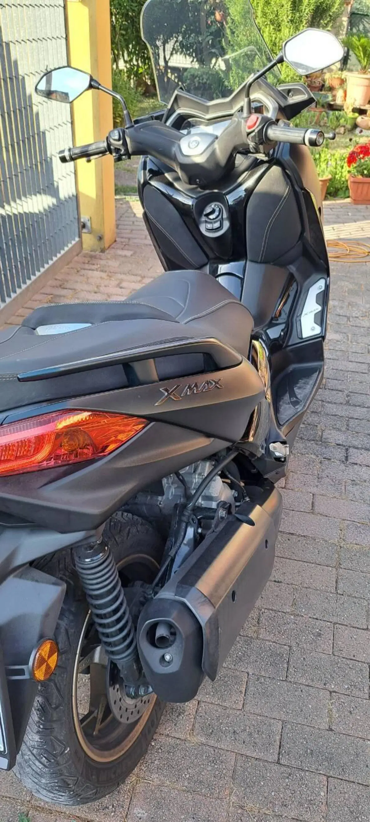 Yamaha X-Max 300 Tech Max (2021 - 24) (5)