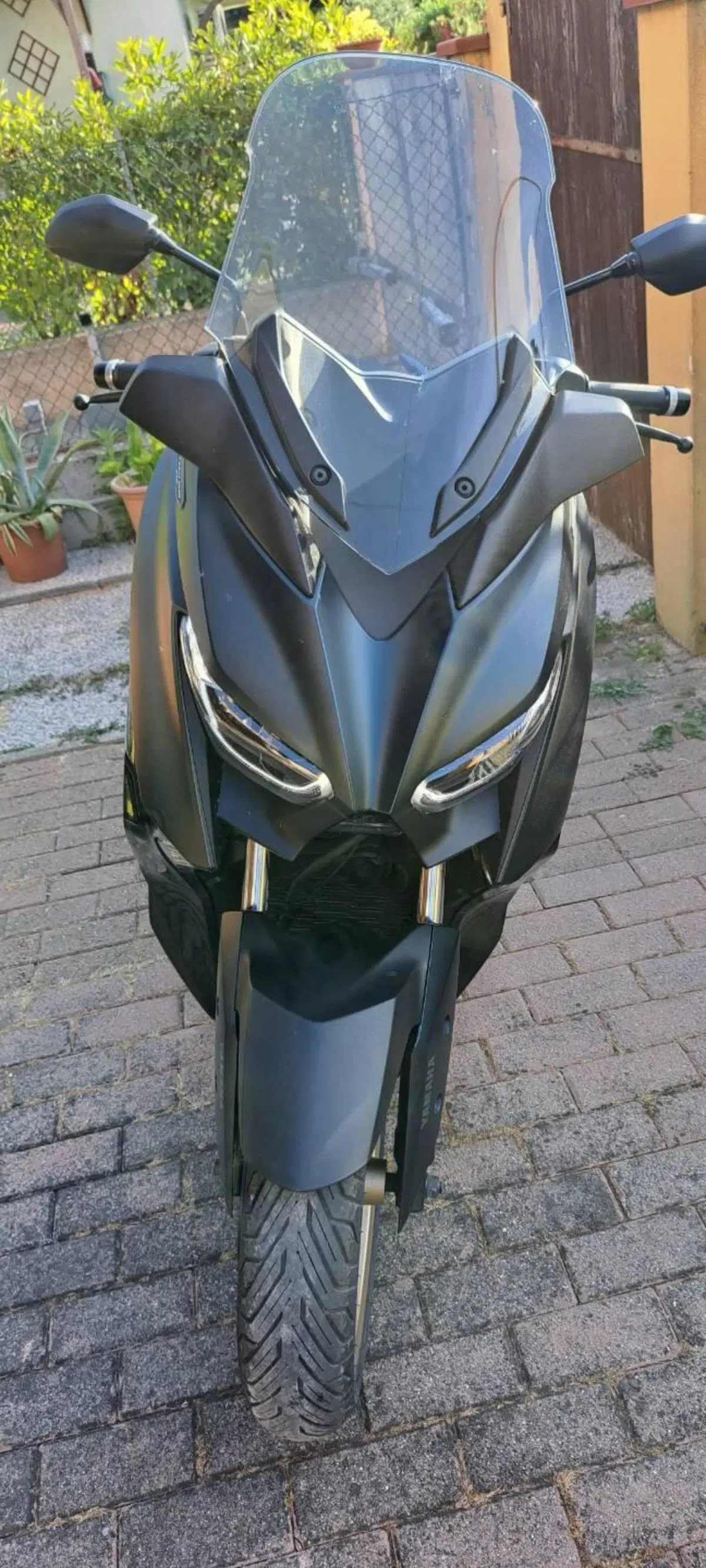 Yamaha X-Max 300 Tech Max (2021 - 24) (6)