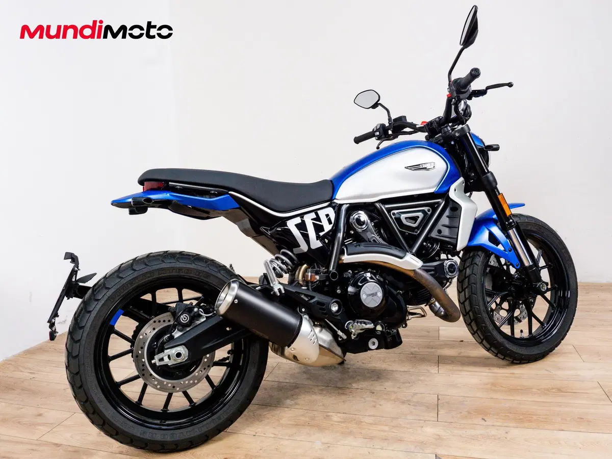 Ducati Scrambler 800 Icon Dark (2025 - 26) (2)