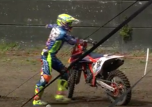 La caduta di Tony Cairoli a Valkenswaard (VIDEO)