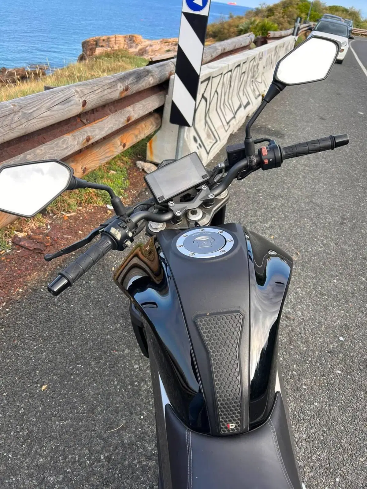 CFMOTO 300NK (2021 - 26) (6)