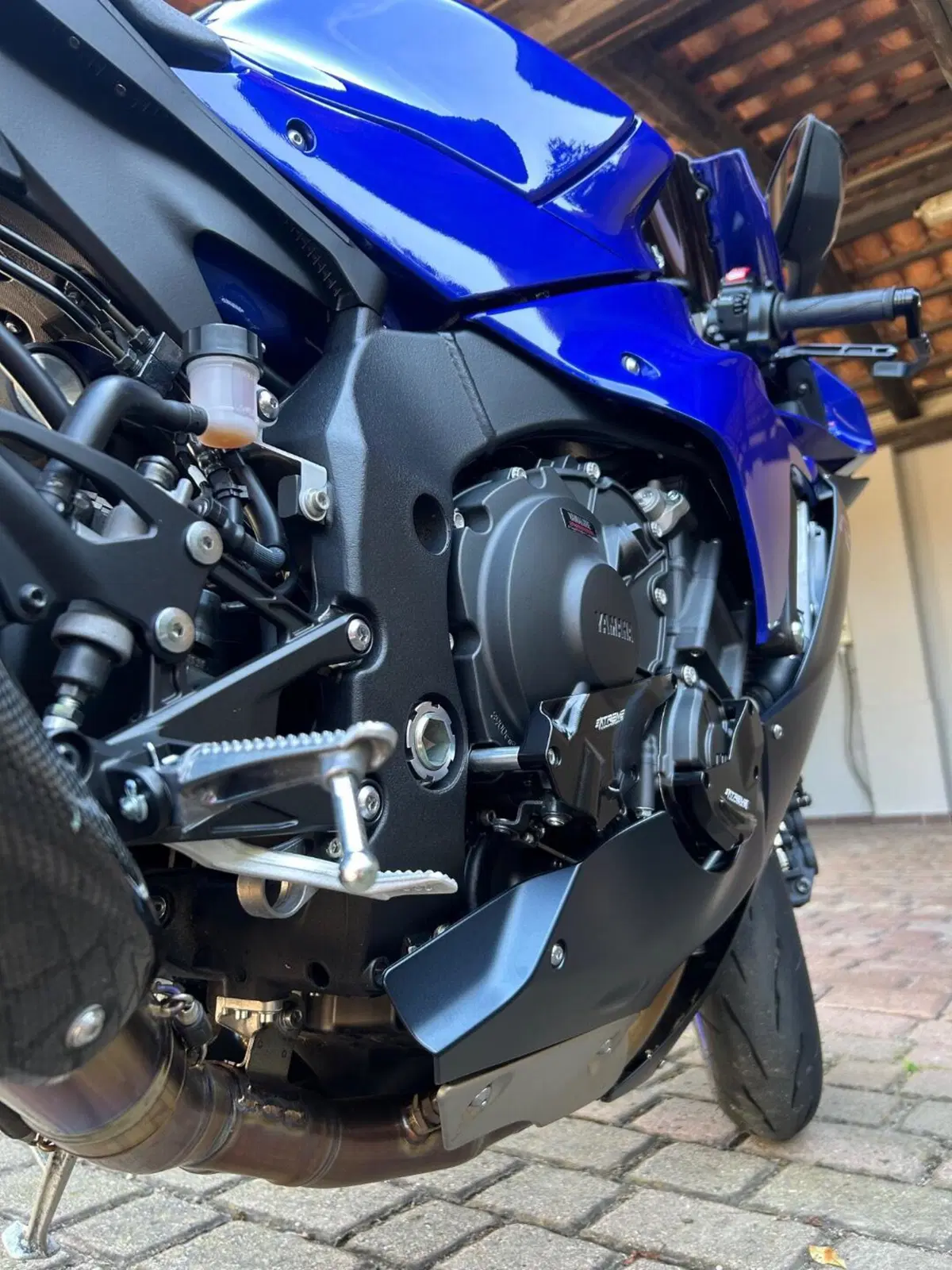 Yamaha YZF R1 (2020 - 25) (7)