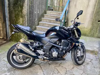 Kawasaki Z 1000 (2007 - 09) usata