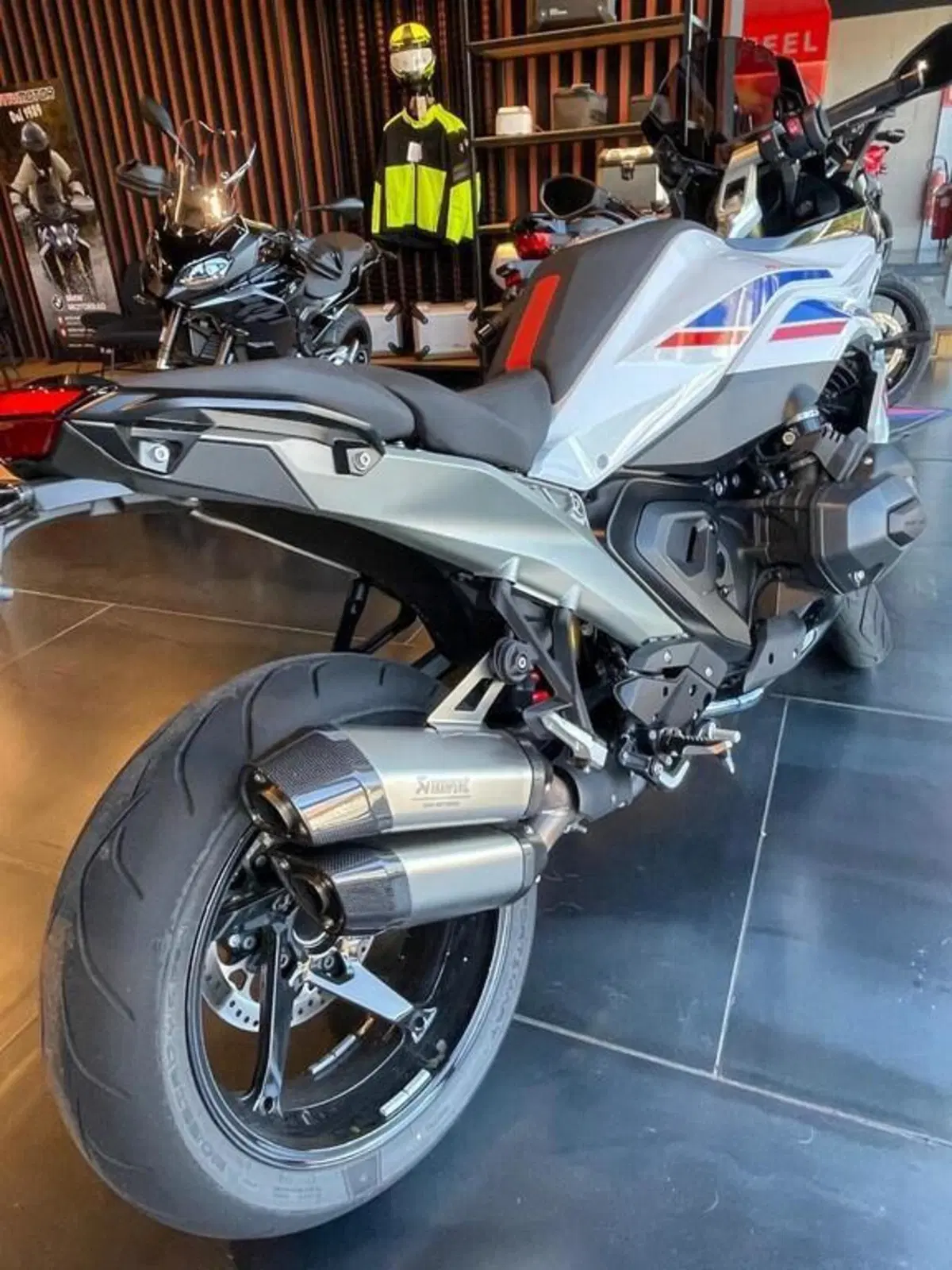 Bmw R 1300 RS (2026) (8)