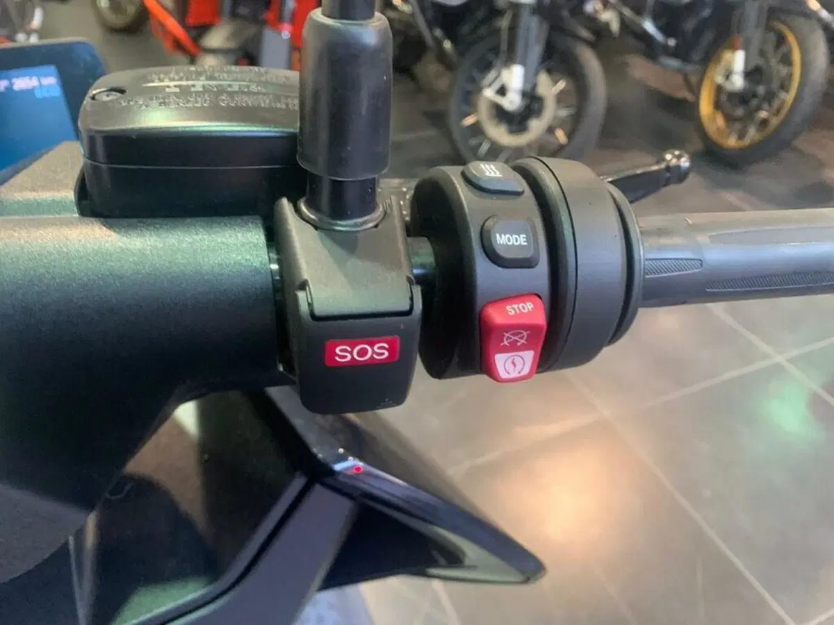 Bmw CE 04 (2021 - 25) (7)