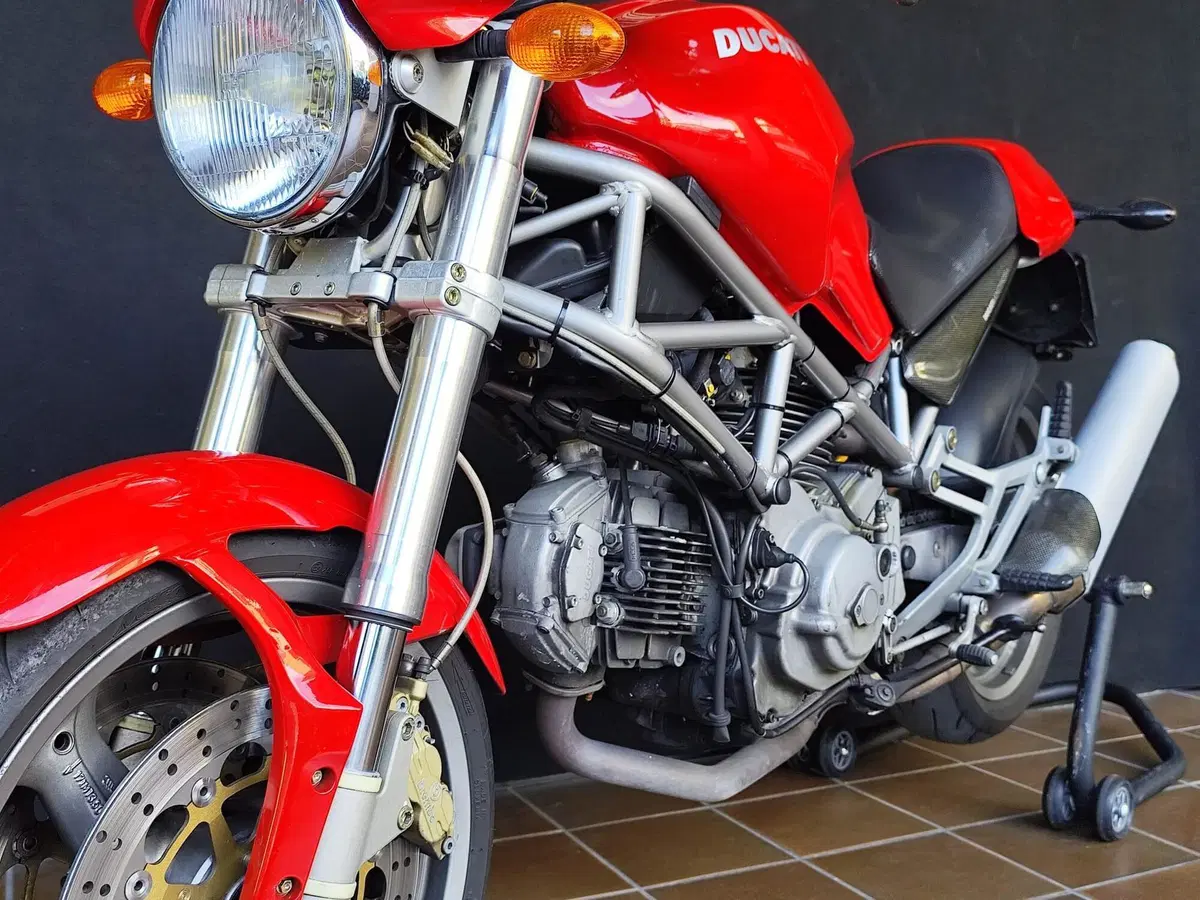 Ducati Monster 620 I.E (2002) (10)