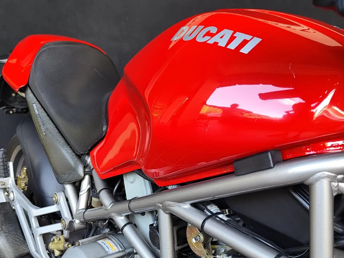 Ducati Monster 620 I.E (2002) (16)