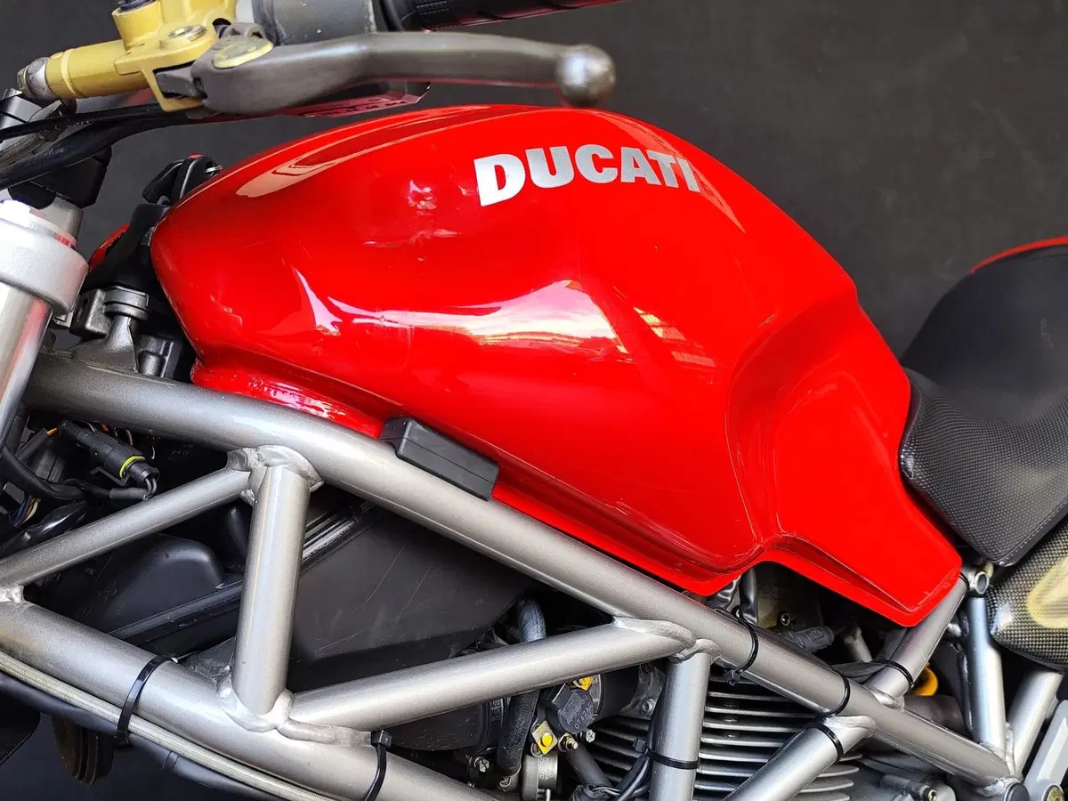 Ducati Monster 620 I.E (2002) (17)
