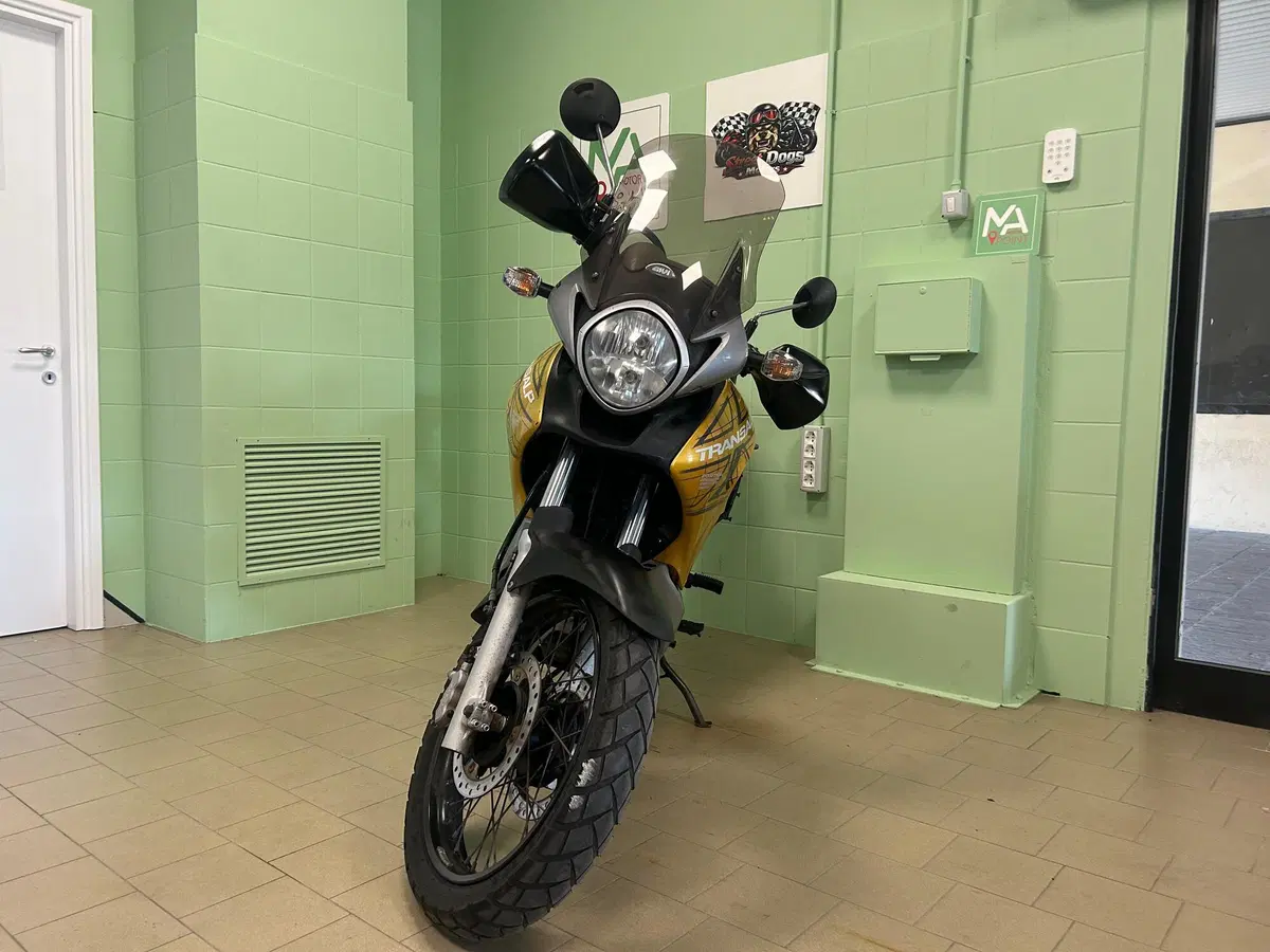 Honda Transalp XL 700 V ABS (2007 - 2013) (8)