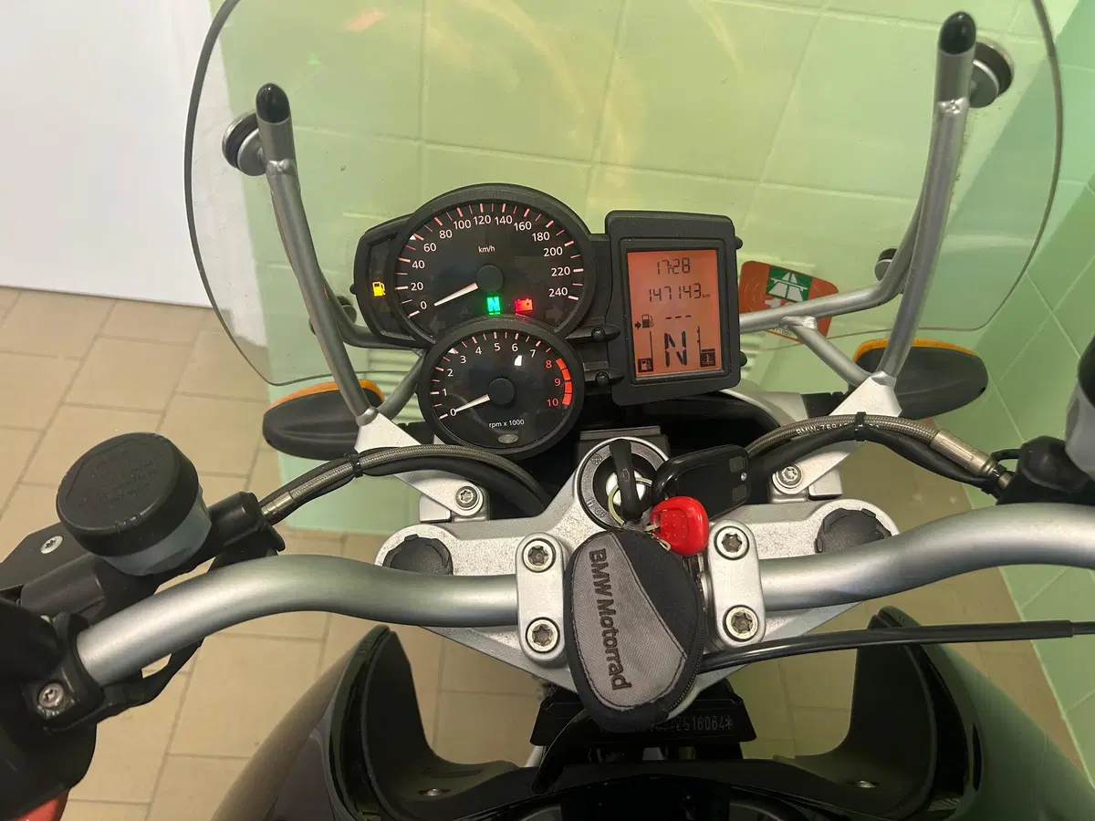 Bmw R 1200 R (2006 - 11) (5)
