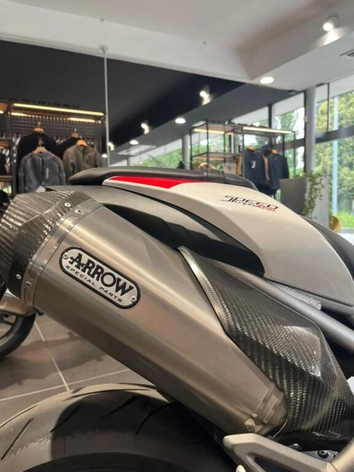 Triumph Speed Triple 1050 RS (2018 - 20) (11)