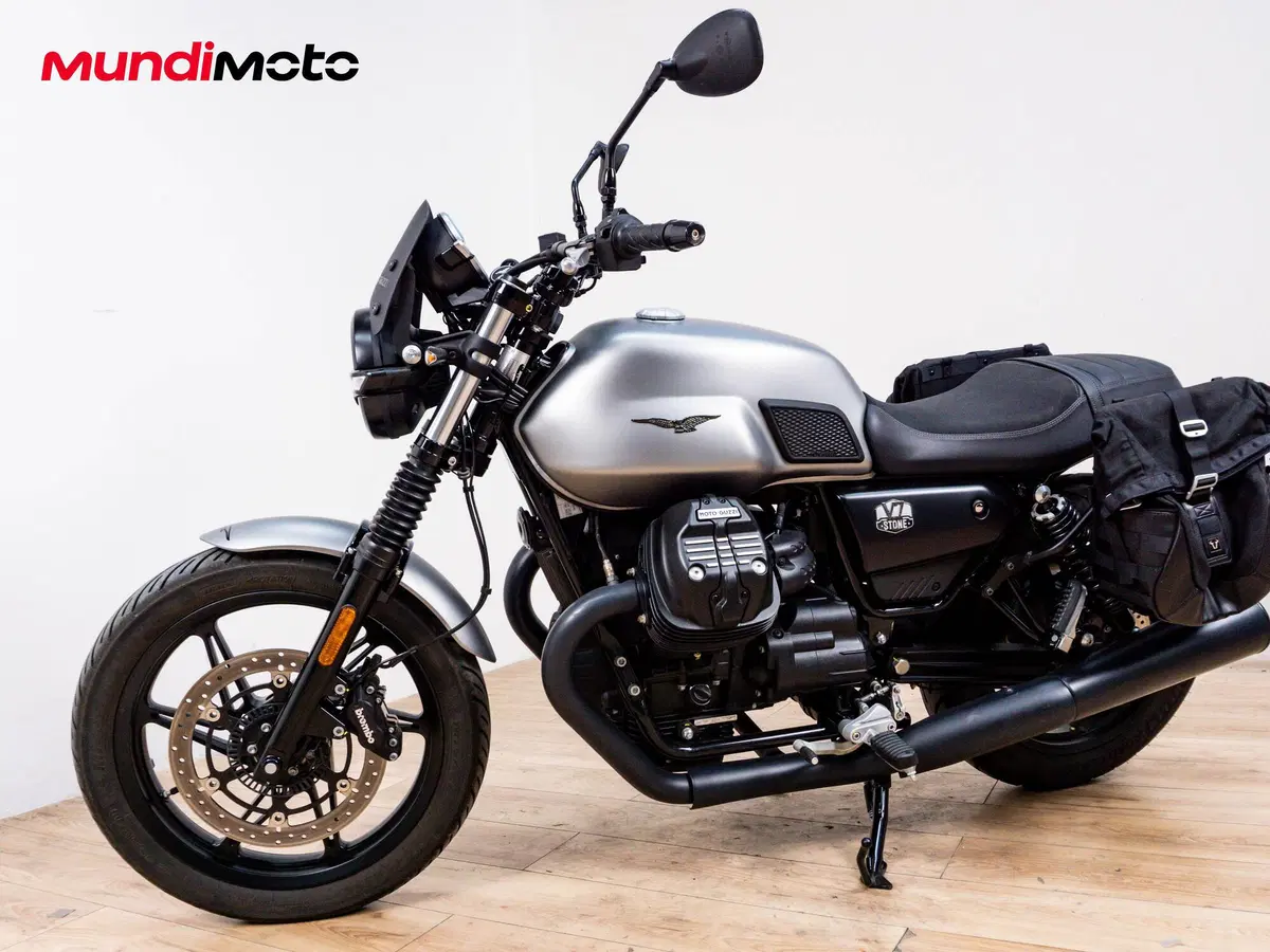 Moto Guzzi V7 850 Stone Special Abs (2021) (8)