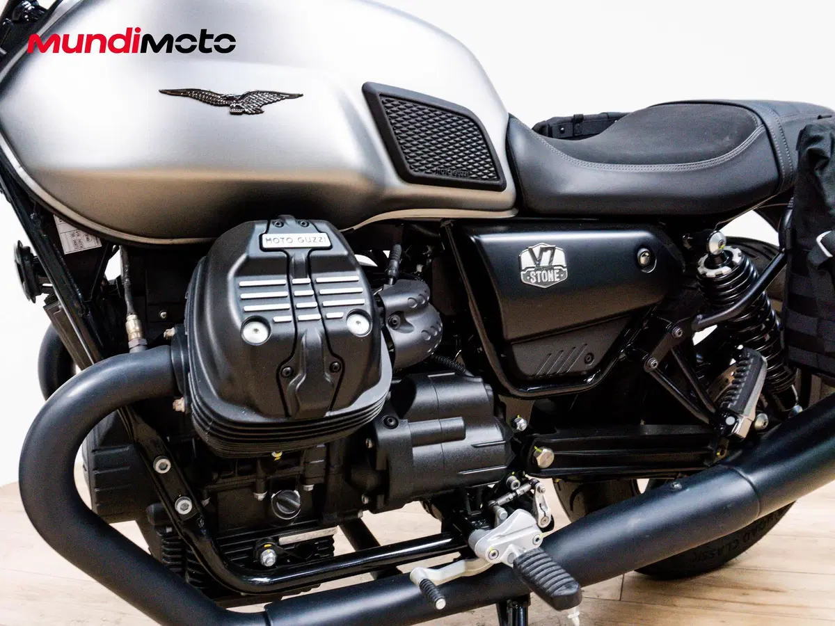 Moto Guzzi V7 850 Stone Special Abs (2021) (9)