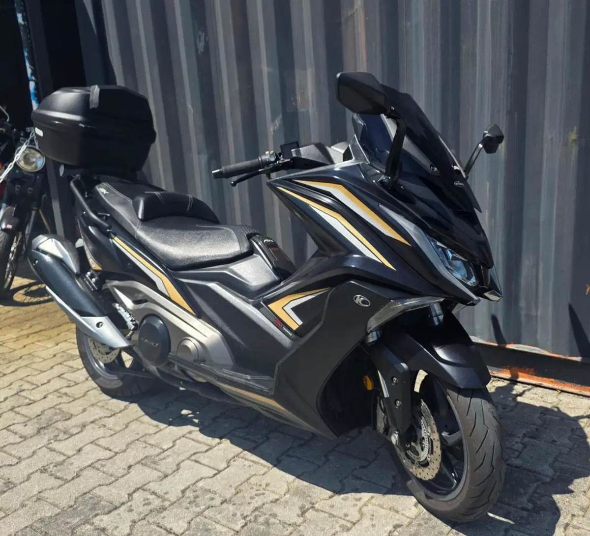 Kymco AK 550 (2017 - 19) (3)