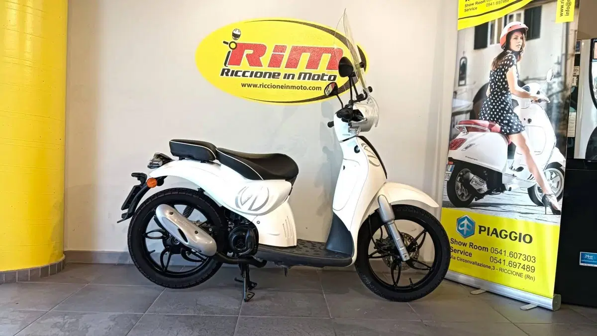 Aprilia Scarabeo 50 2t (2018 - 22)