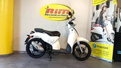 Aprilia Scarabeo 50 2t (2018 - 22) usata