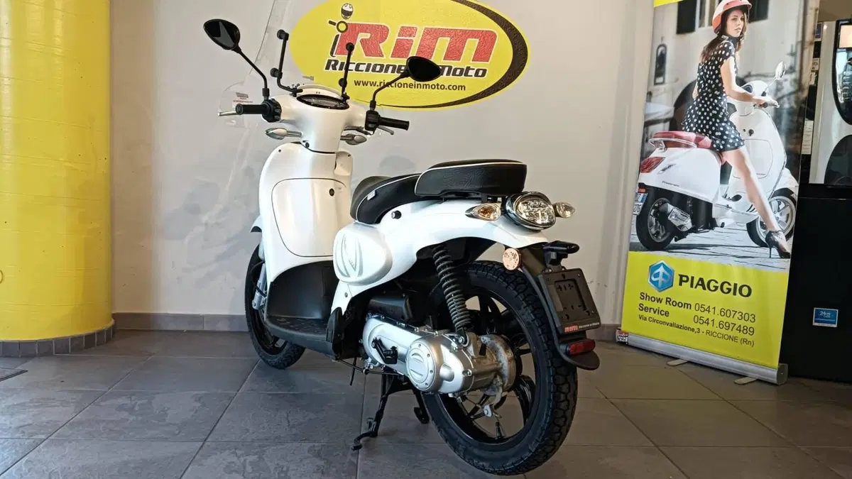 Aprilia Scarabeo 50 2t (2018 - 22) (5)