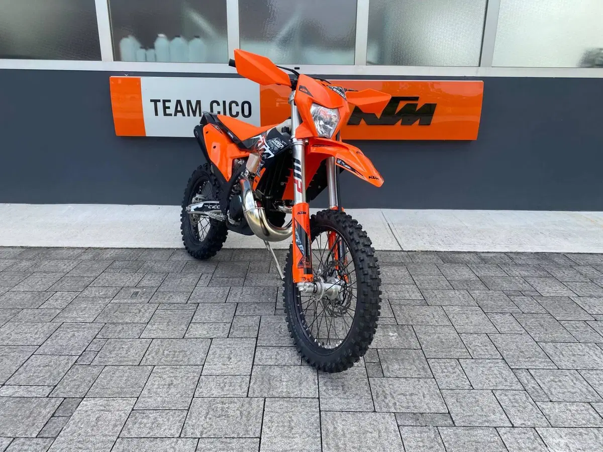KTM 300 EXC (2025) (3)