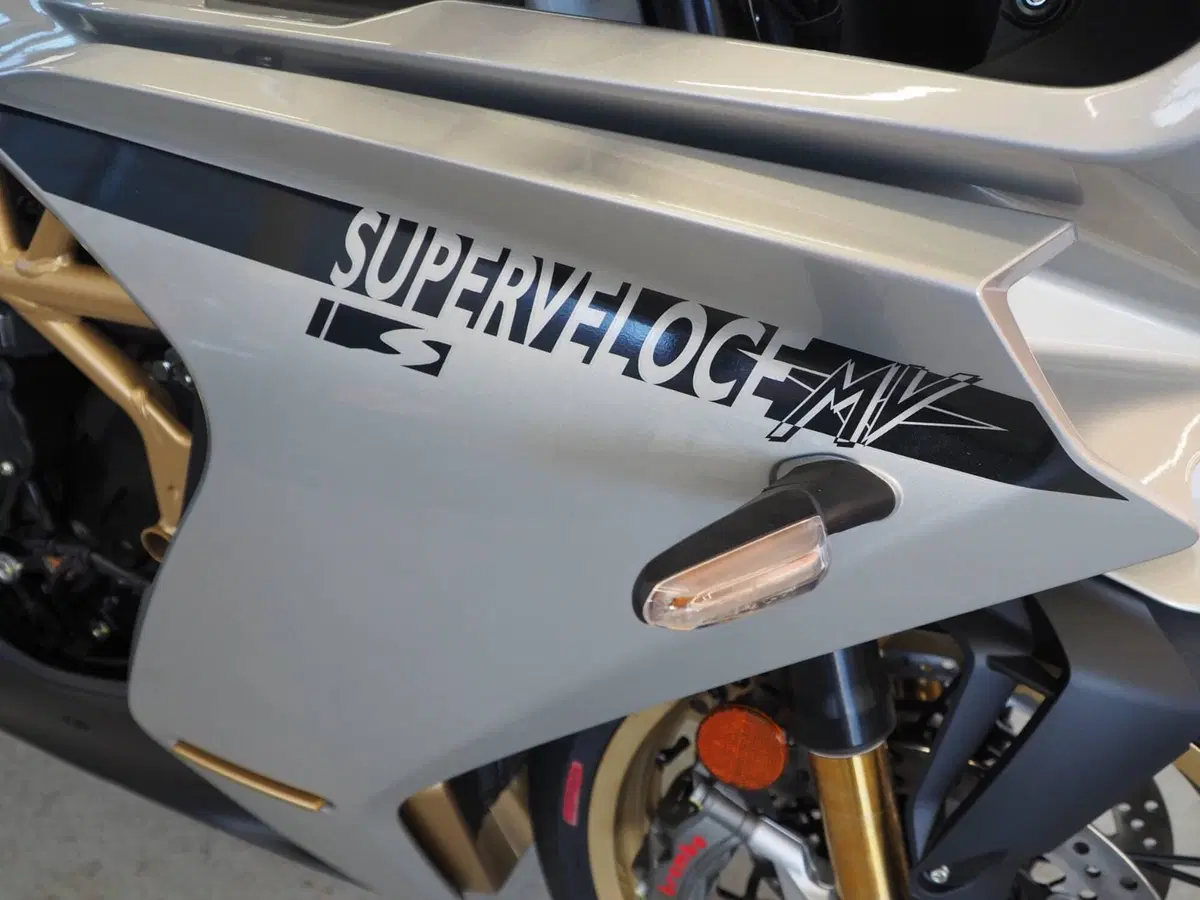 MV Agusta Superveloce 800 S (2021 - 25) (7)