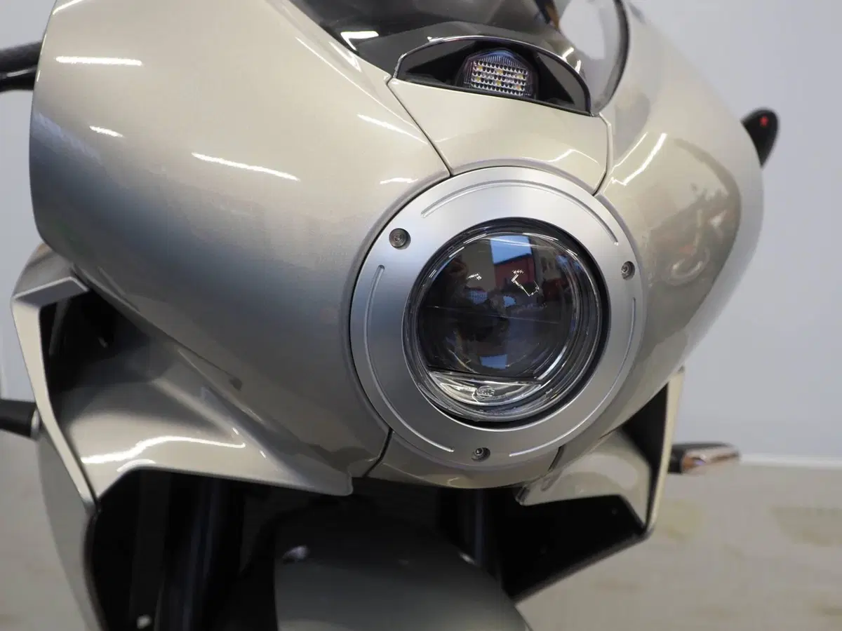 MV Agusta Superveloce 800 S (2021 - 25) (8)