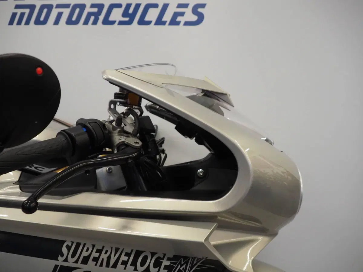 MV Agusta Superveloce 800 S (2021 - 25) (12)