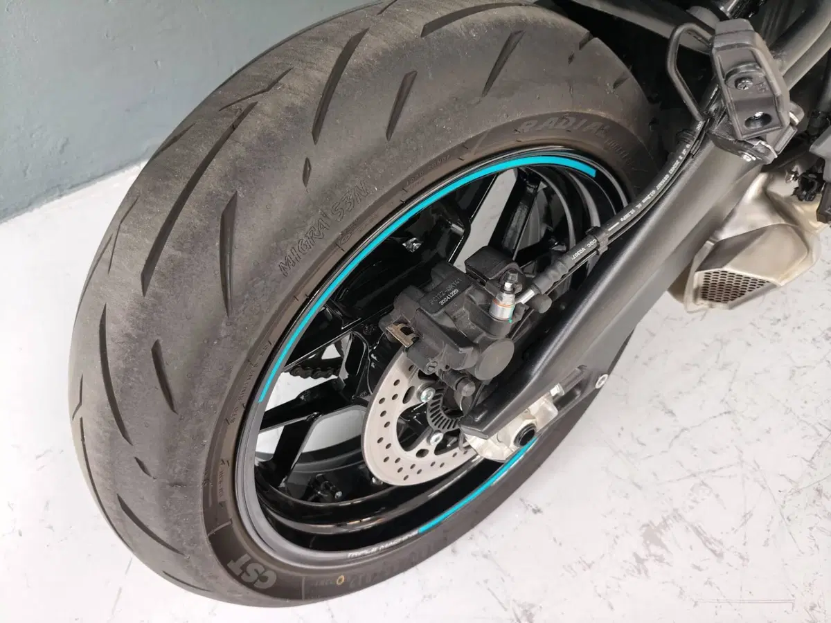 CFMOTO 675NK (2025 - 26) (4)