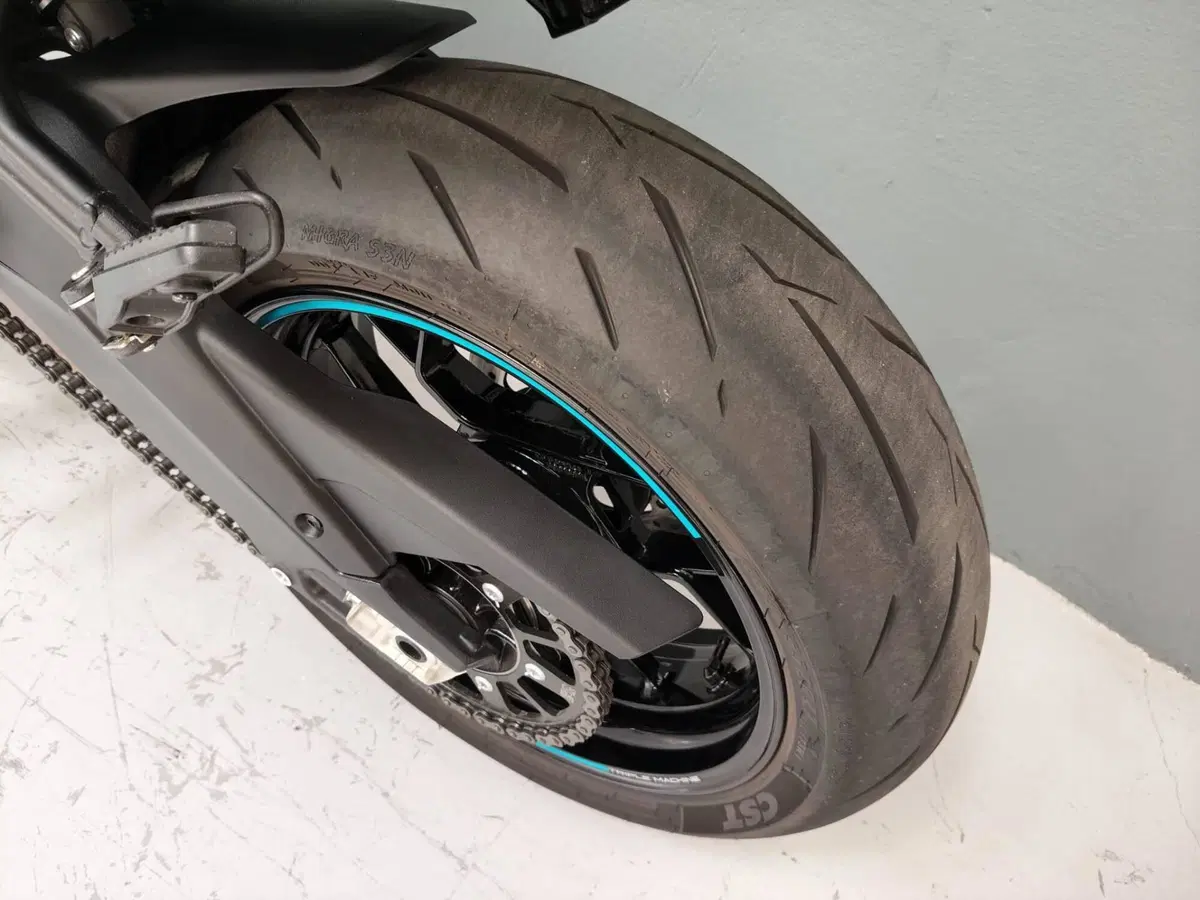 CFMOTO 675NK (2025 - 26) (10)