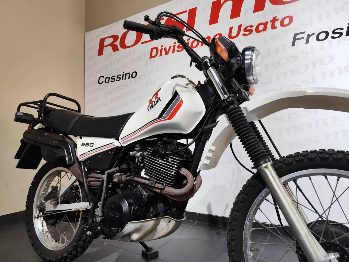 Yamaha XT 550 (4)