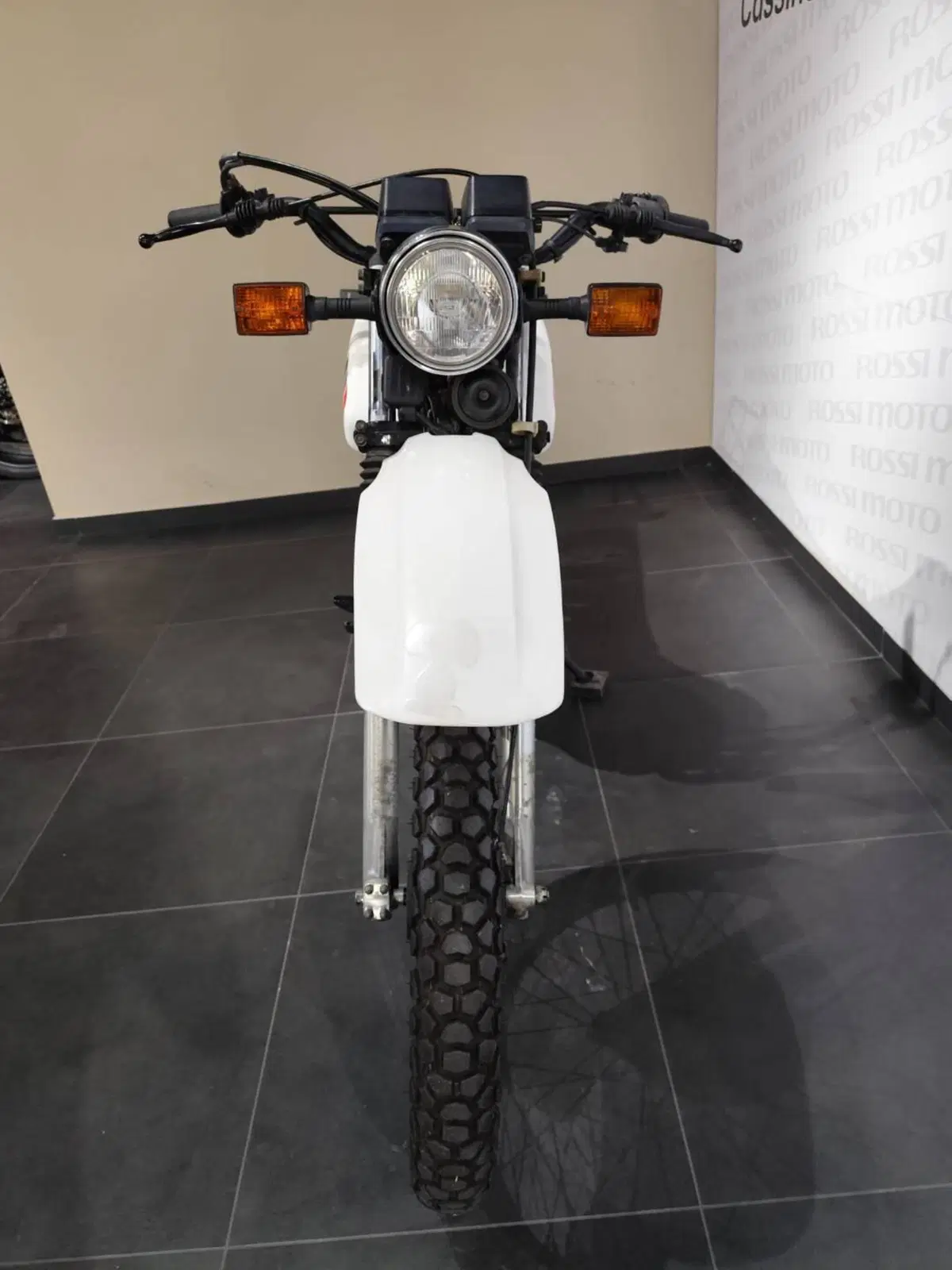 Yamaha XT 550 (5)