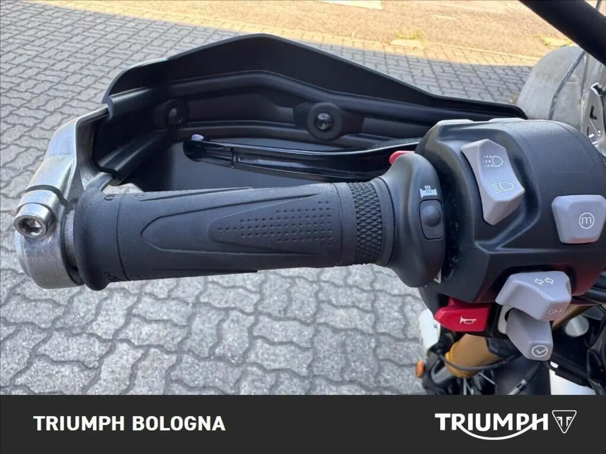 Triumph Scrambler 1200 XE (2024 - 25) (11)