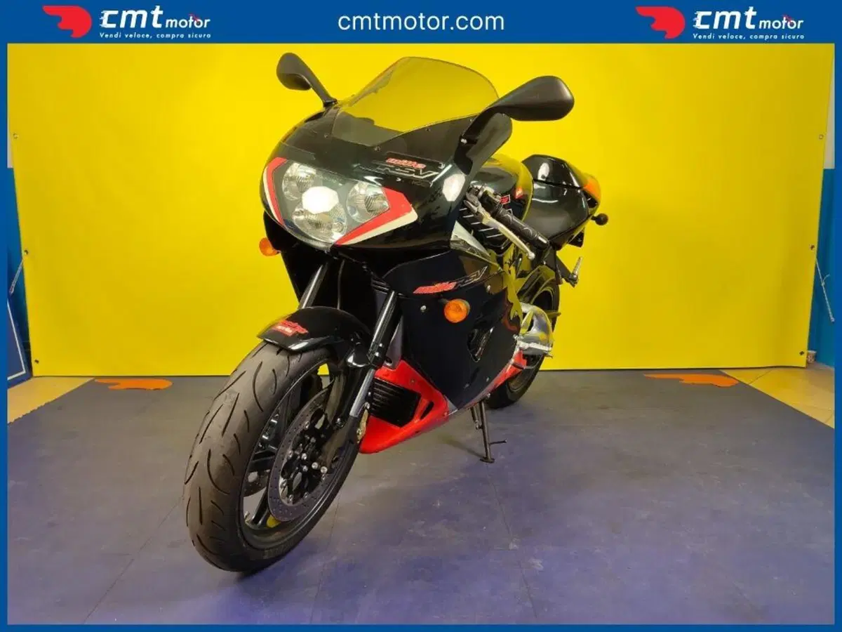 Aprilia RSV 1000 (2000 - 01) (2)
