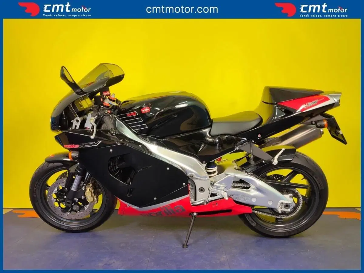 Aprilia RSV 1000 (2000 - 01) (3)