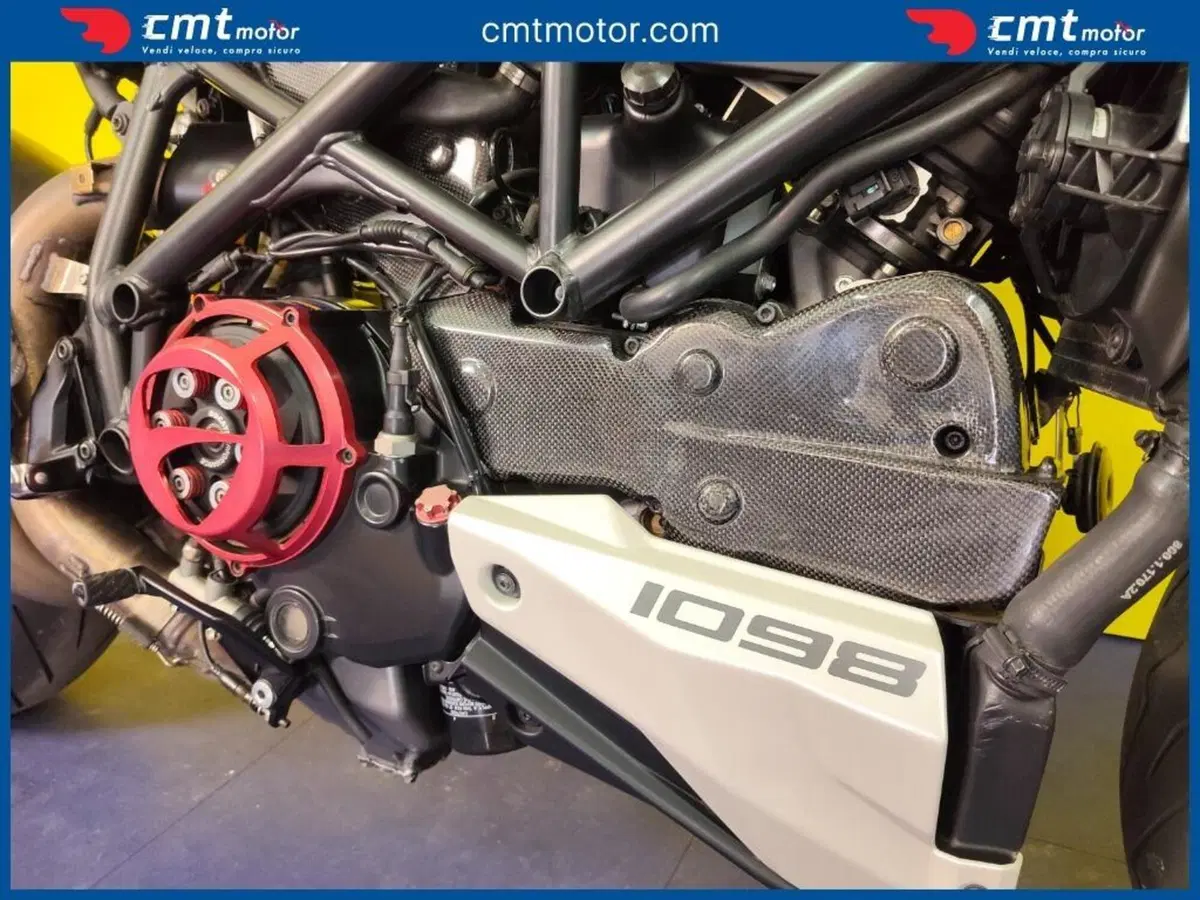 Ducati Streetfighter (2009 - 12) (7)