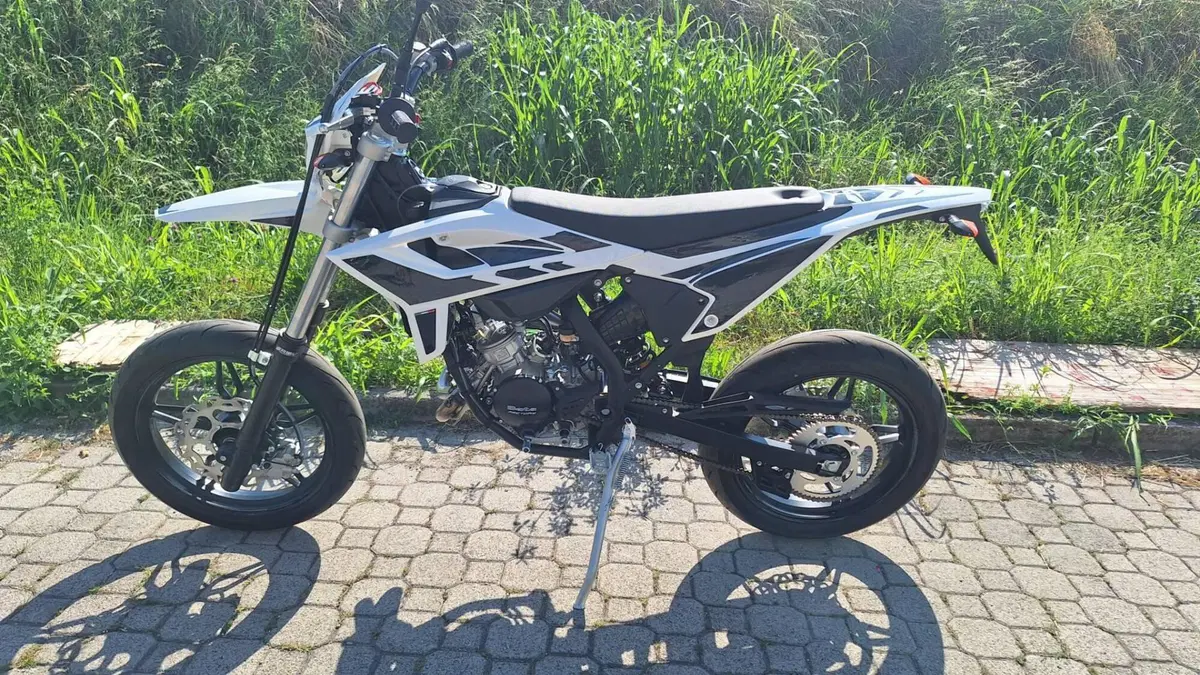 Betamotor RR 50 Motard Sport (2021 - 26) (2)