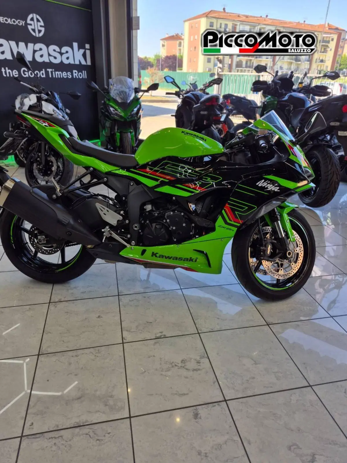 Kawasaki Ninja 636 ZX-6R (2024 - 26) (6)