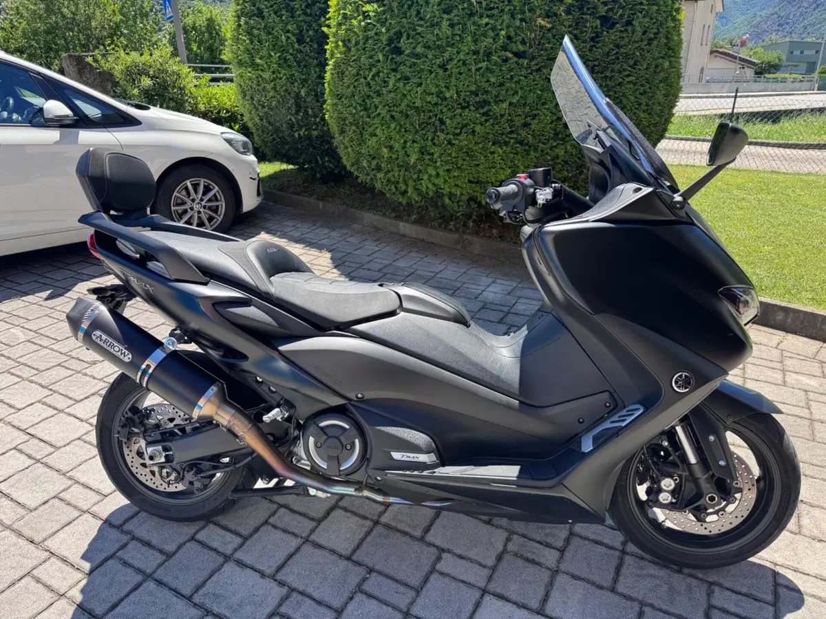 Yamaha T-Max 560 Tech Max (2022 - 24)
