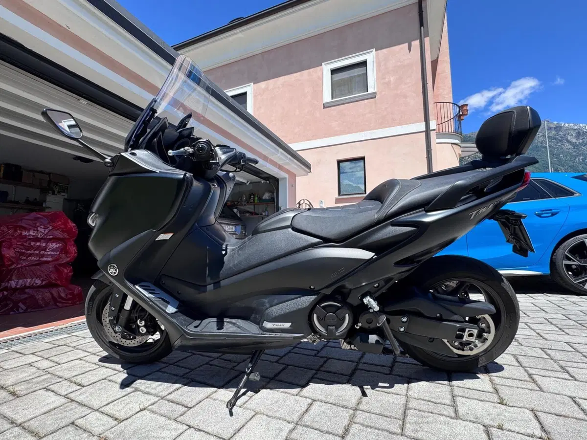 Yamaha T-Max 560 Tech Max (2022 - 24) (3)