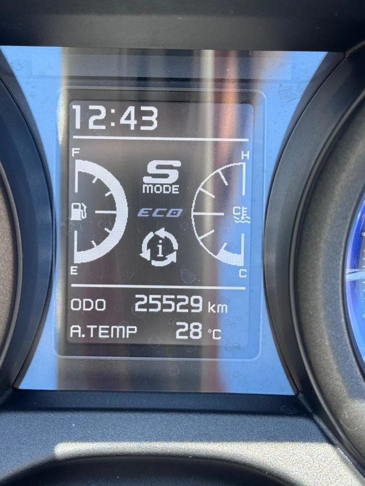 Yamaha T-Max 560 Tech Max (2022 - 24) (7)