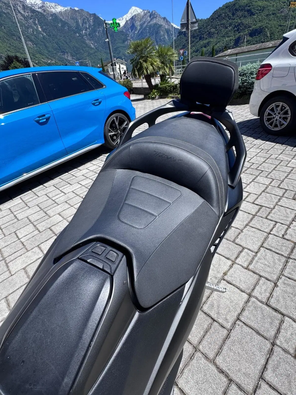 Yamaha T-Max 560 Tech Max (2022 - 24) (9)