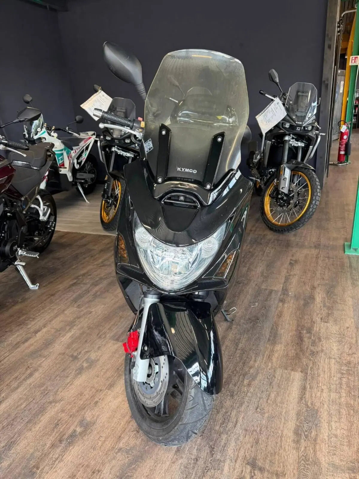 Kymco Xciting 250 (2005 - 06) (2)