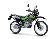 Kawasaki KLX150 XPL, una mini-Dakar a carburatore a poco più di duemila euro? Sì ma in Indonesia